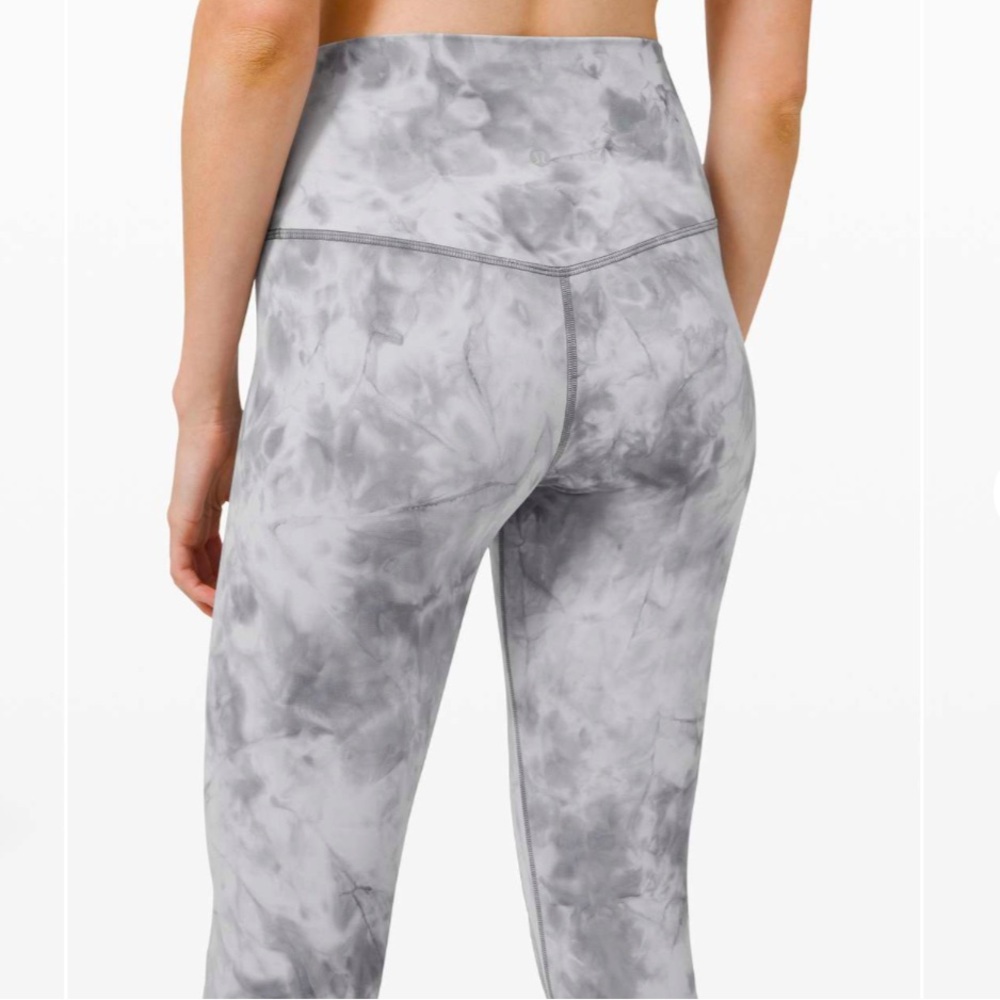 Lululemon Align Pant 25" *Diamond Dye
Diamond Dye Stargaze Pitch Grey